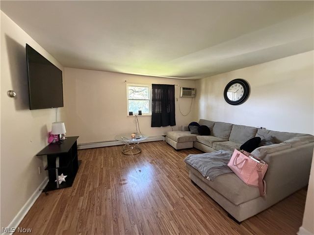 223 Kendall Avenue, Campbell, OH 44405