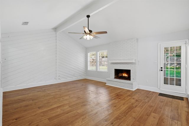 5917 Pleasant Hill Drive, Arlington, TX 76016