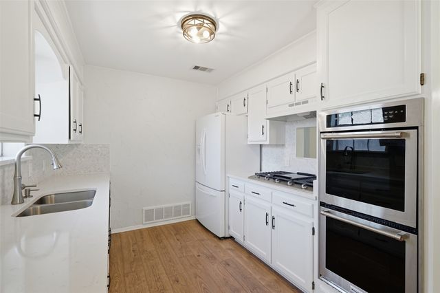 5917 Pleasant Hill Drive, Arlington, TX 76016