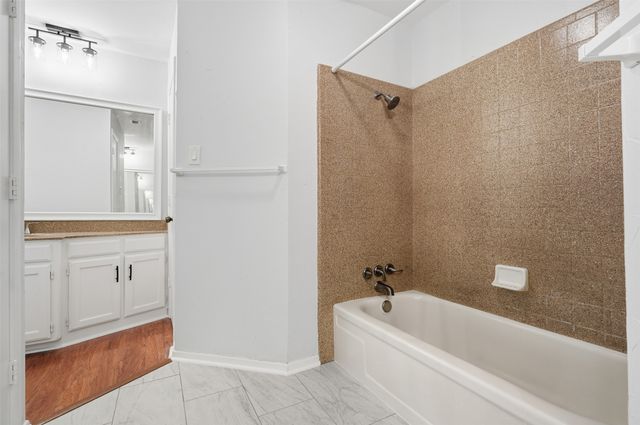 5917 Pleasant Hill Drive, Arlington, TX 76016