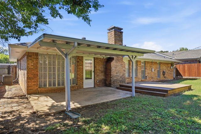 5917 Pleasant Hill Drive, Arlington, TX 76016