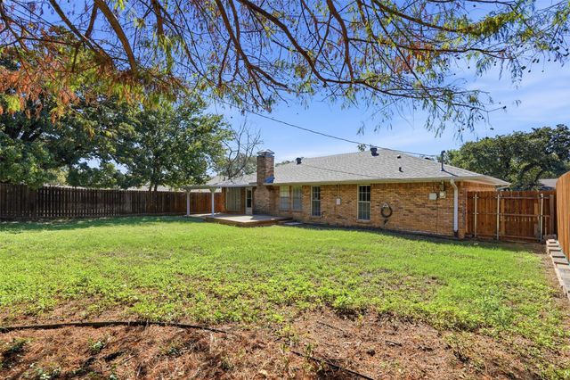 5917 Pleasant Hill Drive, Arlington, TX 76016