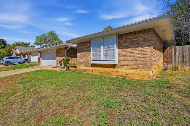 5917 Pleasant Hill Drive, Arlington, TX 76016