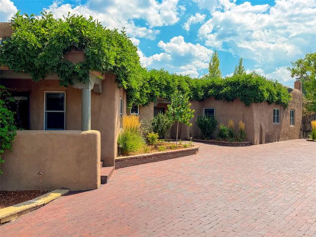 713 Garcia Street, Santa Fe, NM 87505