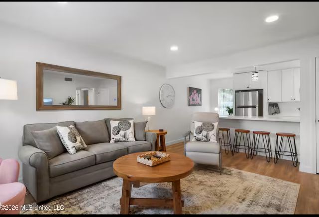 114 Ethel Circle, 11, Ocean Springs, MS 39564