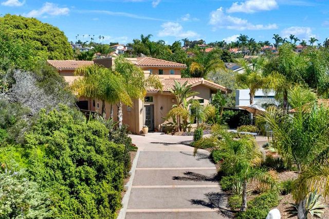4390 Yuki Ln, Carlsbad, CA 92008