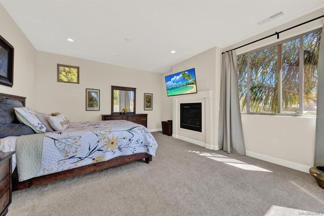 4390 Yuki Ln, Carlsbad, CA 92008