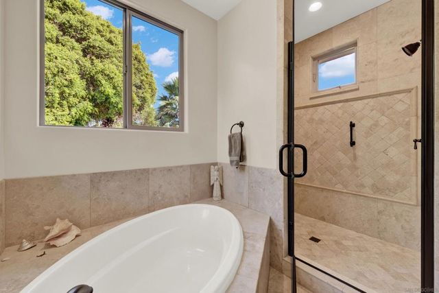 4390 Yuki Ln, Carlsbad, CA 92008