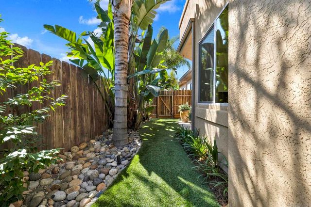 4390 Yuki Ln, Carlsbad, CA 92008