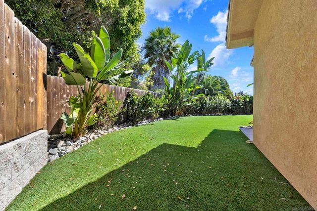 4390 Yuki Ln, Carlsbad, CA 92008