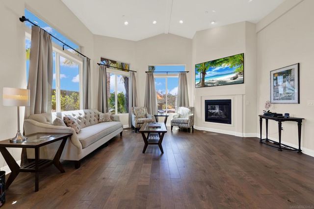 4390 Yuki Ln, Carlsbad, CA 92008