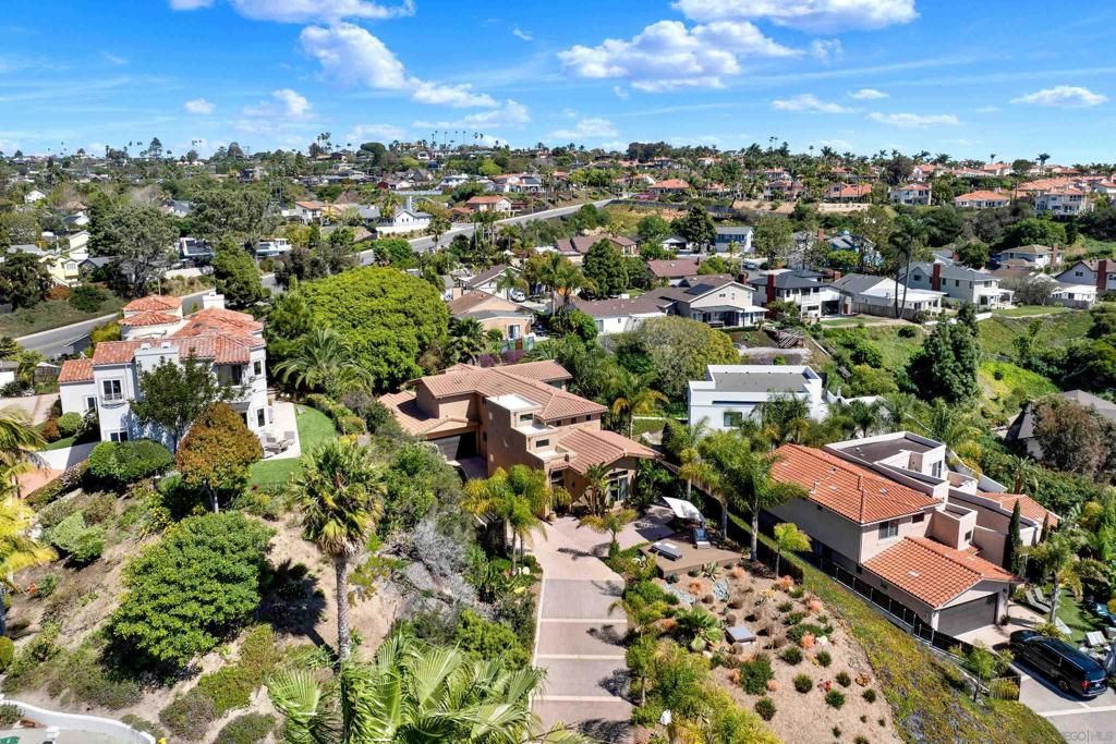 Image 1 of property listing at 4390 Yuki Ln, Carlsbad, CA 92008