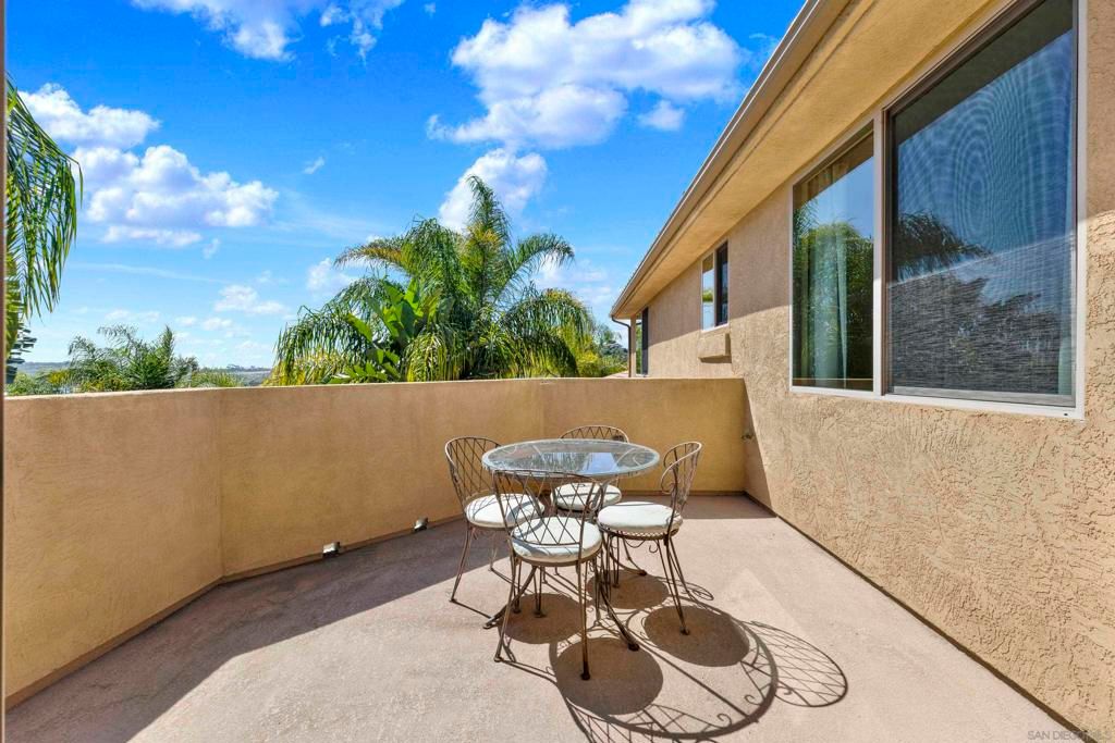 Image 42 of property listing at 4390 Yuki Ln, Carlsbad, CA 92008