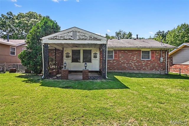 4413 Remus Drive, Florissant, MO 63033