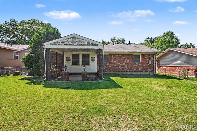 4413 Remus Drive, Florissant, MO 63033
