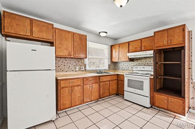 4413 Remus Drive, Florissant, MO 63033