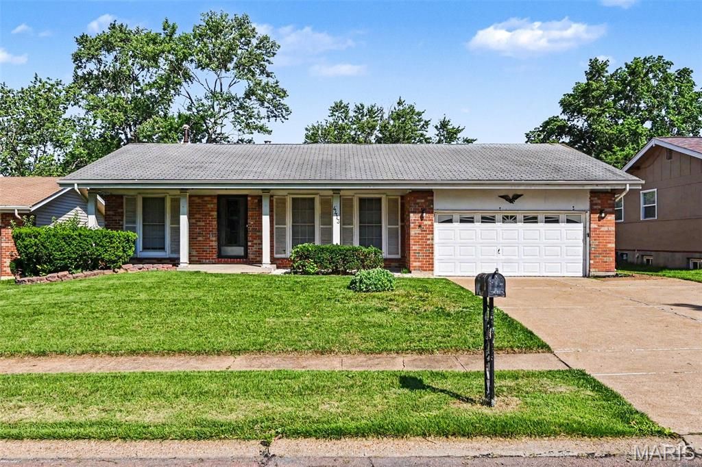 4413 Remus Drive, Florissant, MO 63033