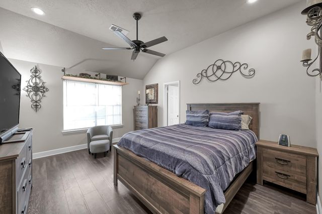 2010 Wickburn Drive, Spring, TX 77386