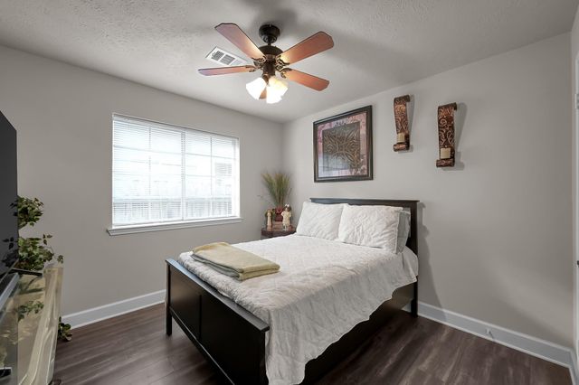 2010 Wickburn Drive, Spring, TX 77386