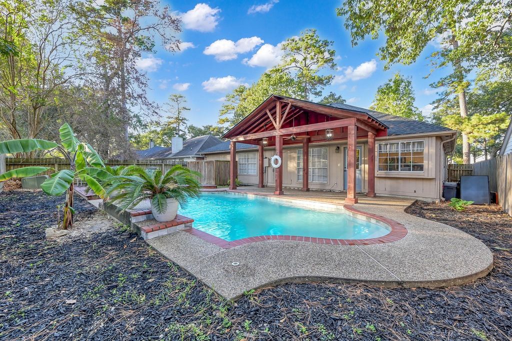 2010 Wickburn Drive, Spring, TX 77386