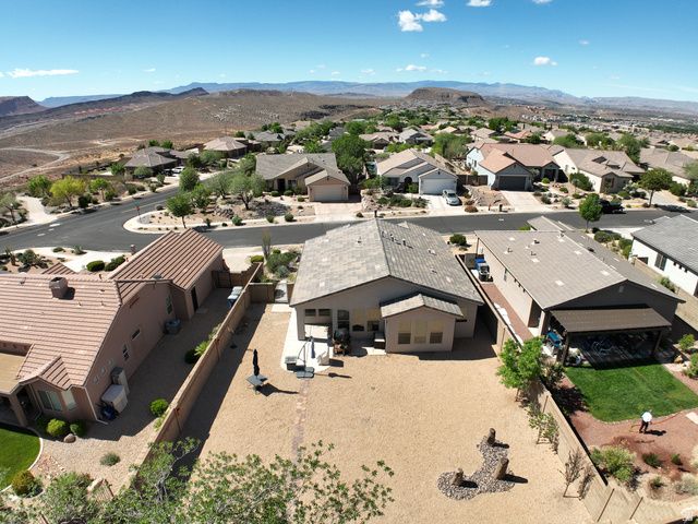 2683 E CLEAR DR, Washington, UT 84780