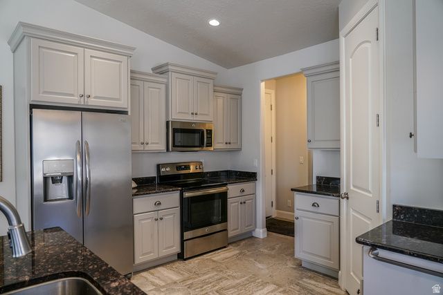 2683 E CLEAR DR, Washington, UT 84780