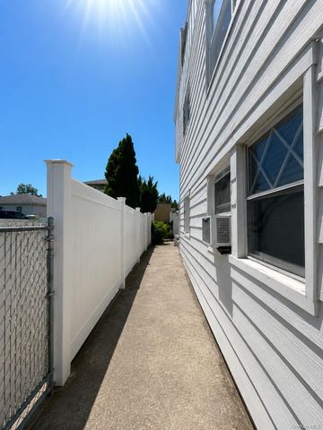 3280 radio Drive, Bronx, NY 10465