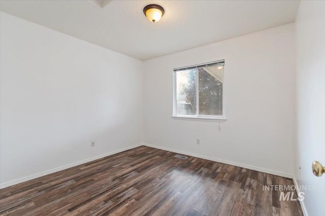 11927 Colonial, Caldwell, ID 83605