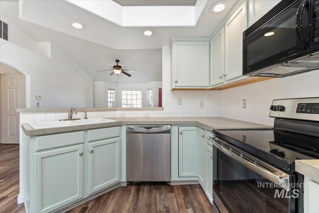 11927 Colonial, Caldwell, ID 83605