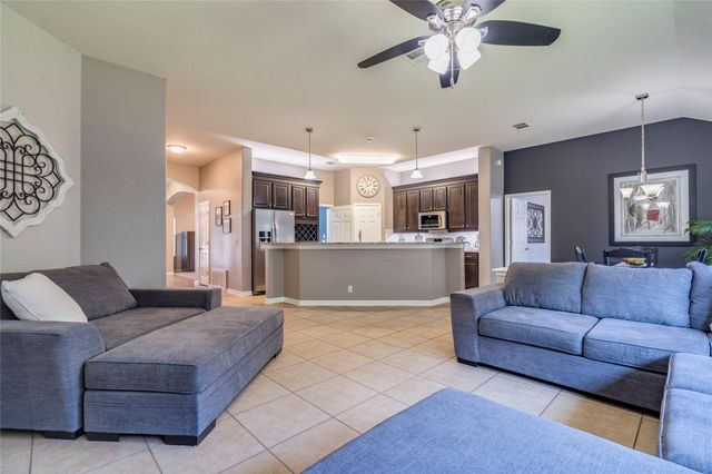 812 Dover Castle LN, Pflugerville, TX 78660