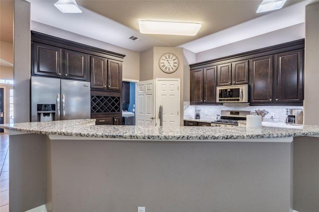 812 Dover Castle LN, Pflugerville, TX 78660