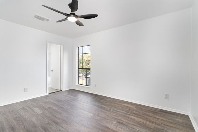 6767 Dandelion Drive, Fort Worth, TX 76137