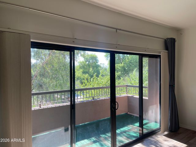 20660 N 40TH Street 2082, Phoenix, AZ 85050