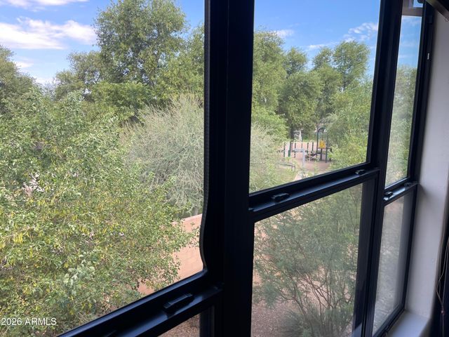 20660 N 40TH Street 2082, Phoenix, AZ 85050