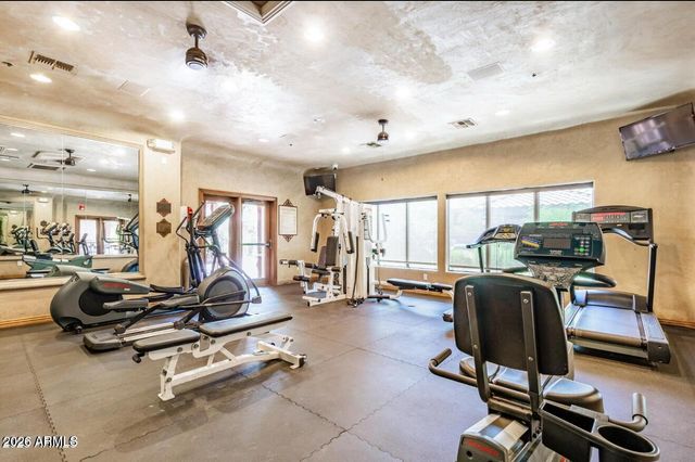 20660 N 40TH Street 2082, Phoenix, AZ 85050