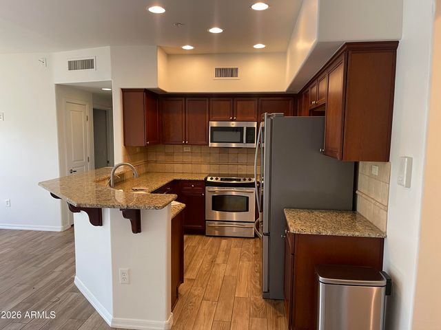 20660 N 40TH Street 2082, Phoenix, AZ 85050