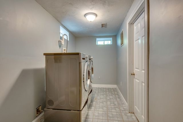 99 Princeton Ave, Waltham, MA 02451