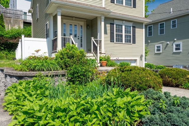 99 Princeton Ave, Waltham, MA 02451