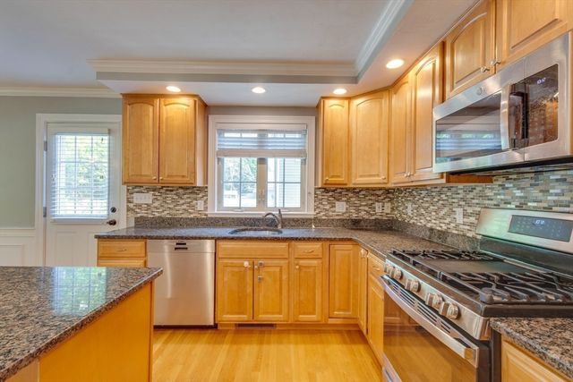 99 Princeton Ave, Waltham, MA 02451