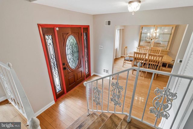 6011 BRADLEY BLVD, Bethesda, MD 20817