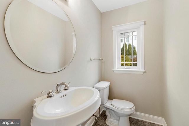 6011 BRADLEY BLVD, Bethesda, MD 20817