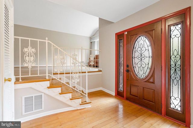 6011 BRADLEY BLVD, Bethesda, MD 20817