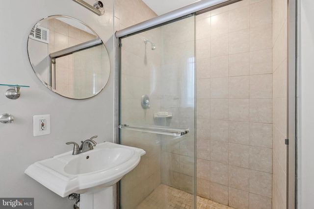 6011 BRADLEY BLVD, Bethesda, MD 20817