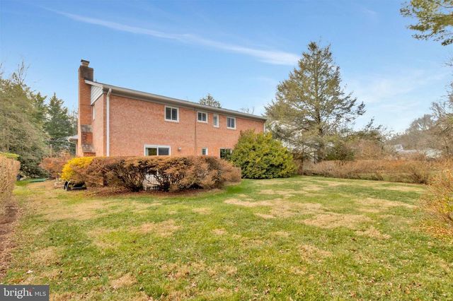 6011 BRADLEY BLVD, Bethesda, MD 20817