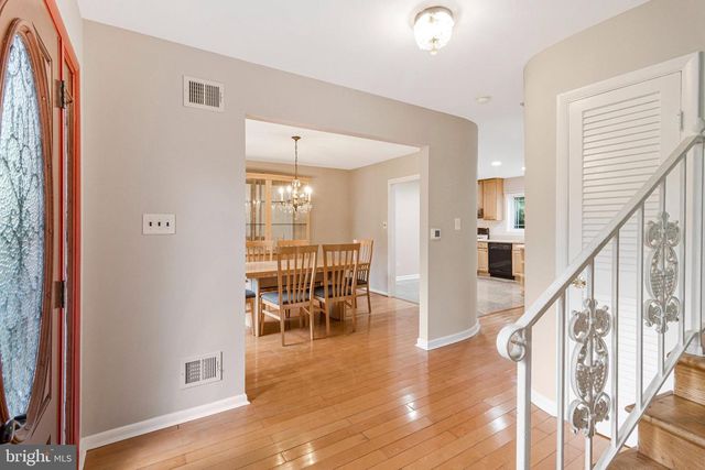 6011 BRADLEY BLVD, Bethesda, MD 20817