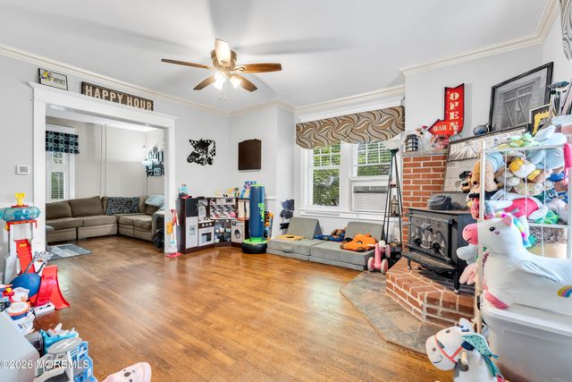 817 Washington Avenue, Palmyra, NJ 08065