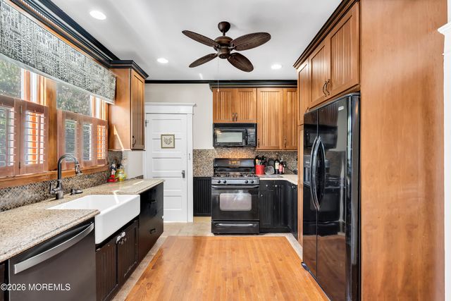 817 Washington Avenue, Palmyra, NJ 08065