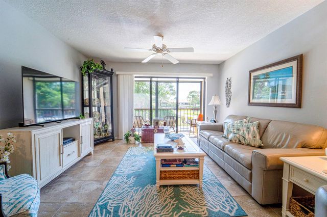 2762 SW Matheson Avenue 111-a2, Palm City, FL 34990