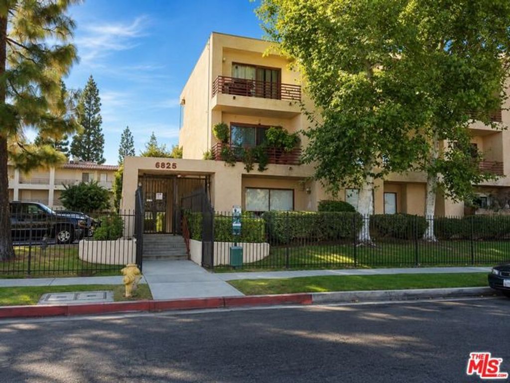 6825 Alabama Avenue 311, Los Angeles, CA 91303