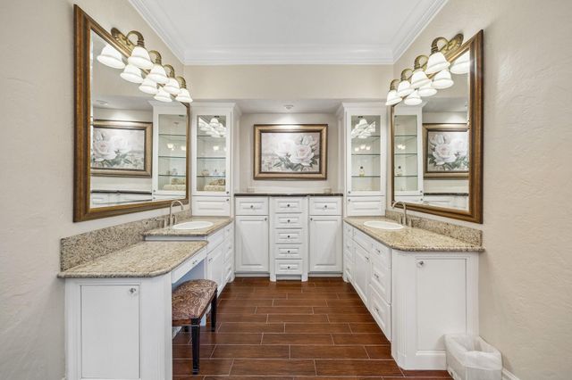 2303 Woods Estates Drive, Kingwood, TX 77339